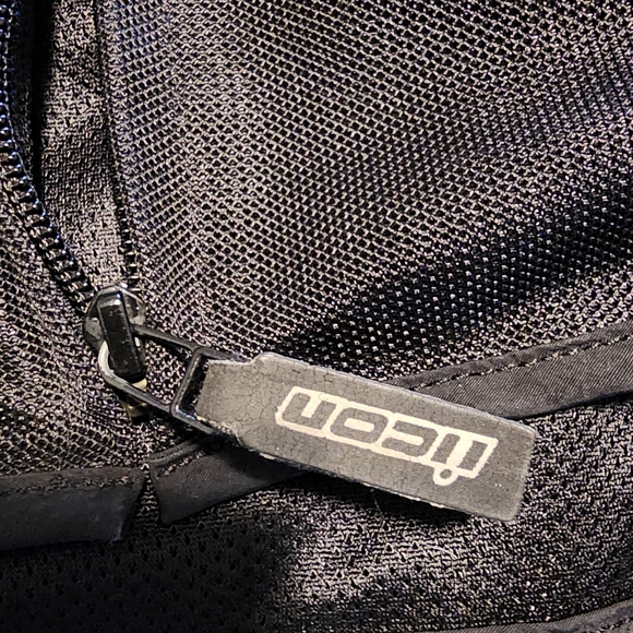 ICON Hooligan 54 Womens Moto Jacket Padded Lined with Silver Stars - Picture 6 of 13